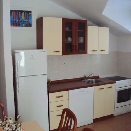 Zalo Apartman Donje Selo na Šolti